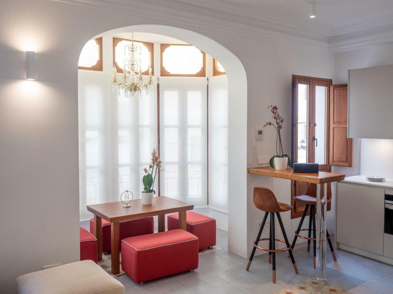 Es Palauet Brandnew One Suite Apartment In Ibiza Center ภายนอก รูปภาพ